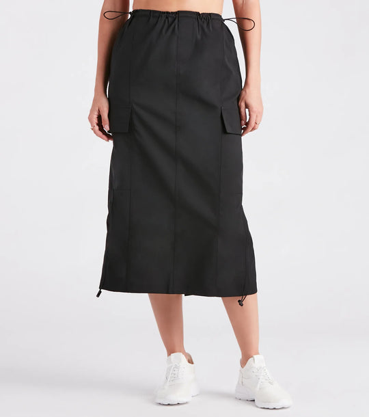 Zij is een Trendsetter Nylon Parachute Midi Rok