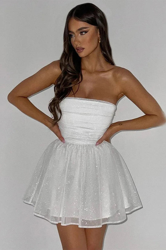 Zwarte Strapless Glitter Jurk – Korte Party Dress met Sprankelend Effect