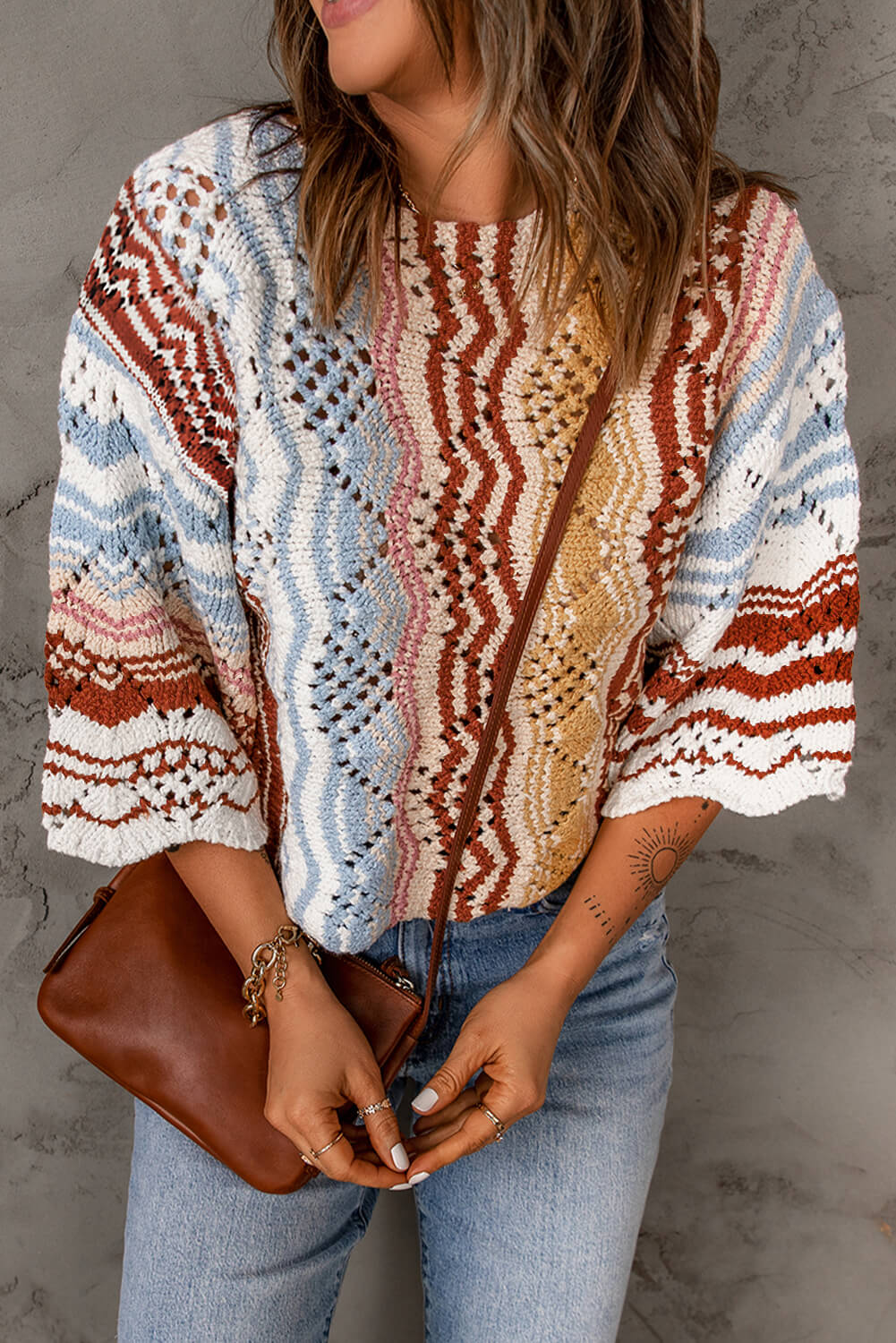 Multikleurige Chevron Stripe Open Werk Cropped Trui | Halve Mouwen | Verlaagde Schouders