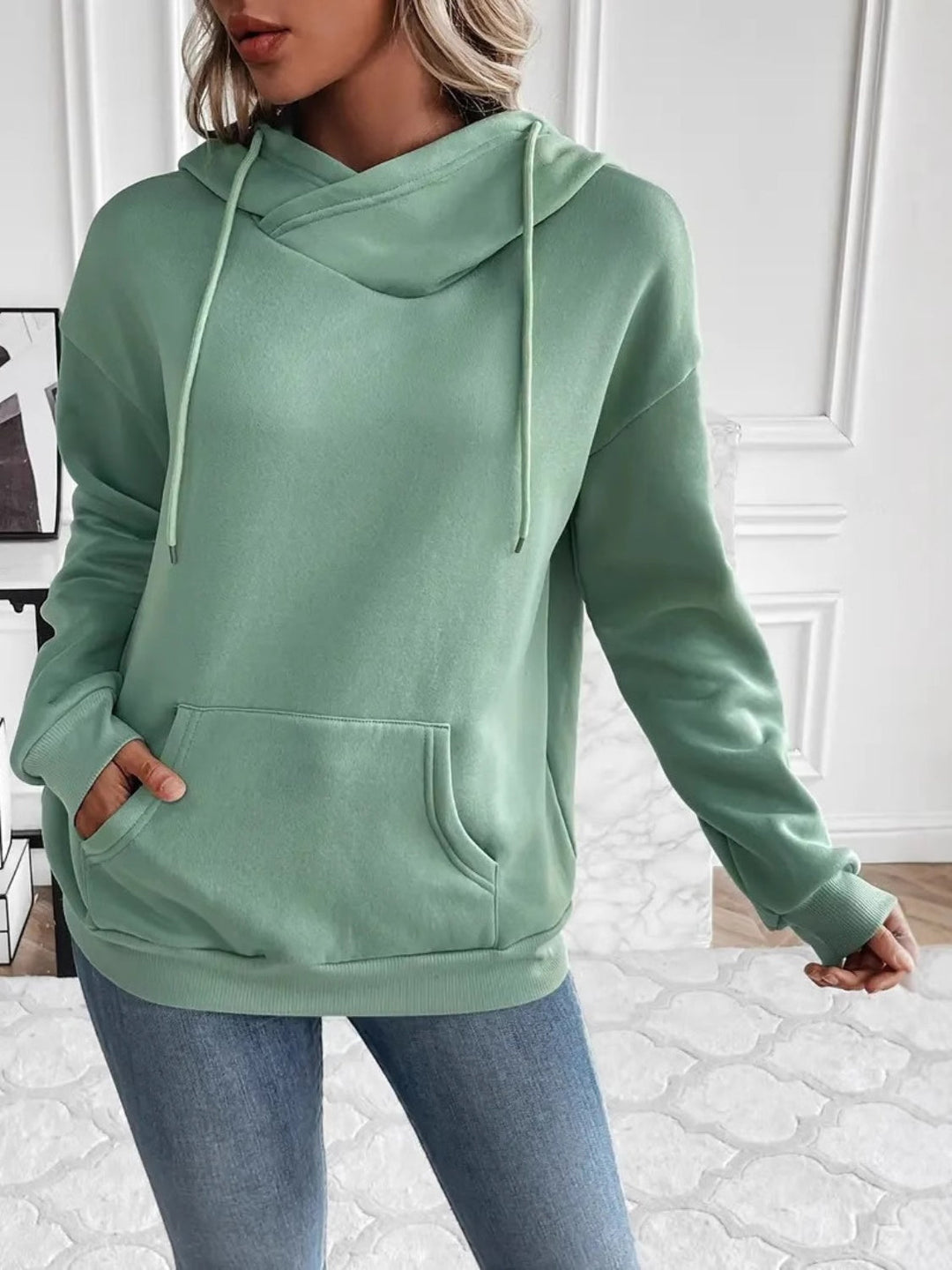 Trekkoord Lange Mouwen Hoodie met Kangoeroezak | Casual Comfort Hoodie