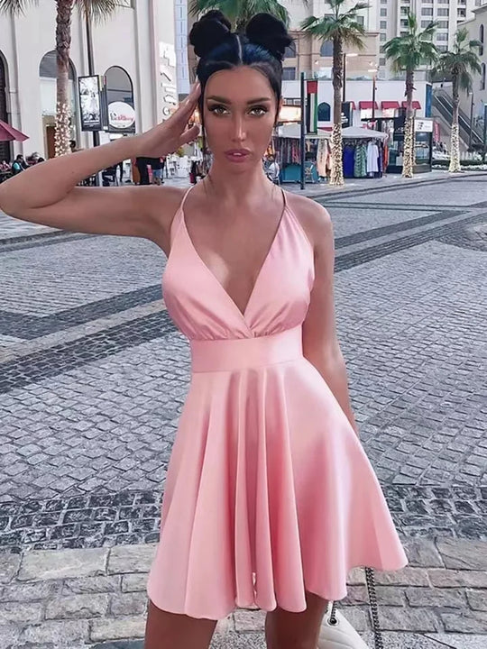 Zwevende Cocktailjurk met V-hals