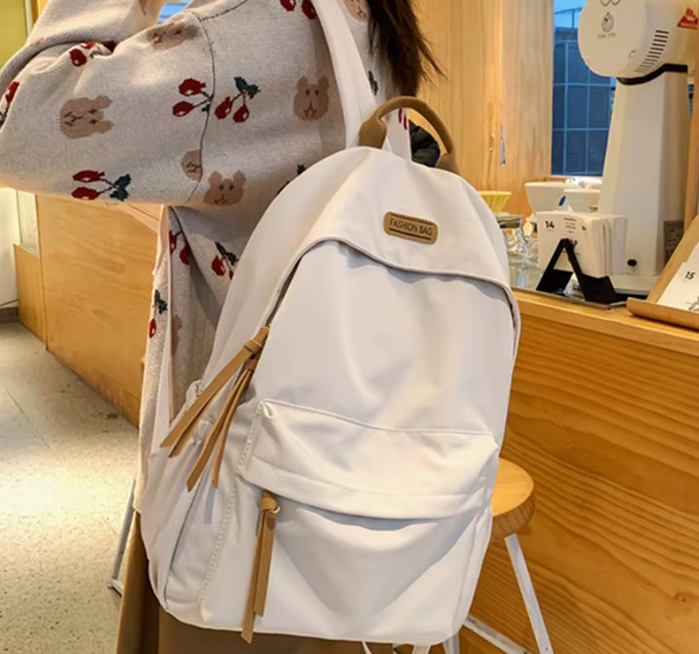 Waterdichte stadsrugzak met grote capaciteit