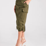 Zij is een Trendsetter Nylon Parachute Midi Rok