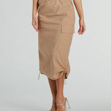 Zij is een Trendsetter Nylon Parachute Midi Rok