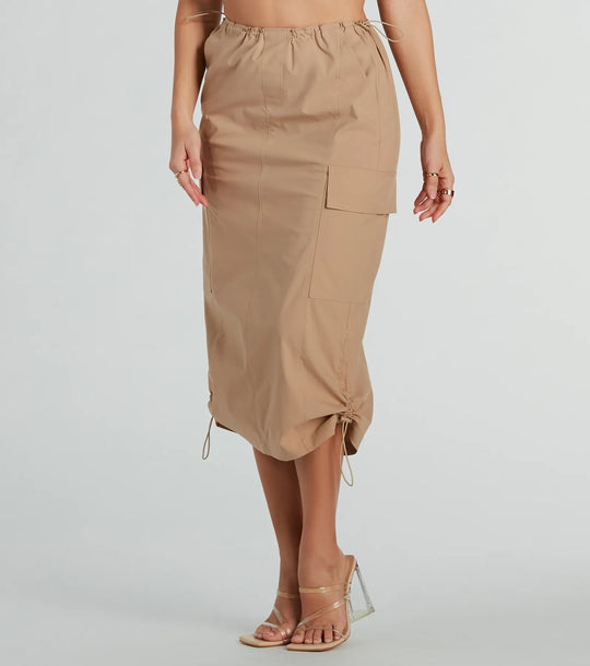 Zij is een Trendsetter Nylon Parachute Midi Rok