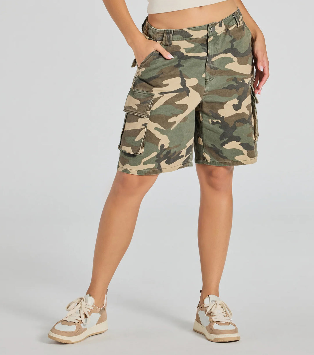 Moeiteloos Coole Mid-Rise Camo Cargo Shorts