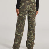 Mooi en Moeiteloos Mid Rise Camo Cargo Denim Broek