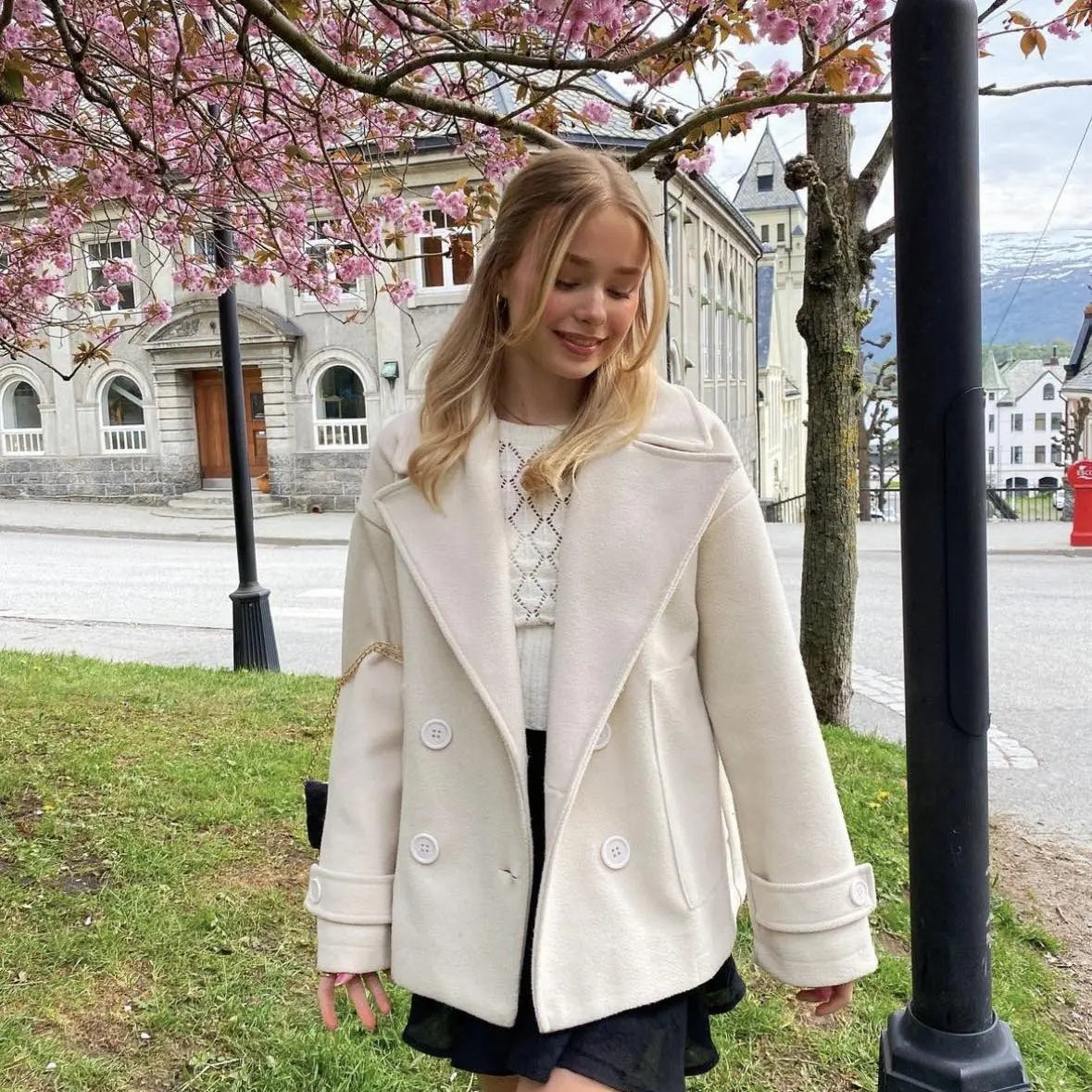 Alina - Elegante Dubbele Knoop Ontwerp Vrouwen Peacoat