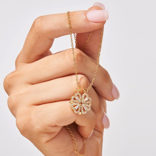 Dames Ketting met Harten en Cirkel Hanger | Verstelbare 18K Goudkleurige Halsketting | Zirkonia Sieraden