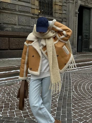 Dames Korte Oversized Winterjas met Contrasterende Afwerking | Modieuze Statement Jas