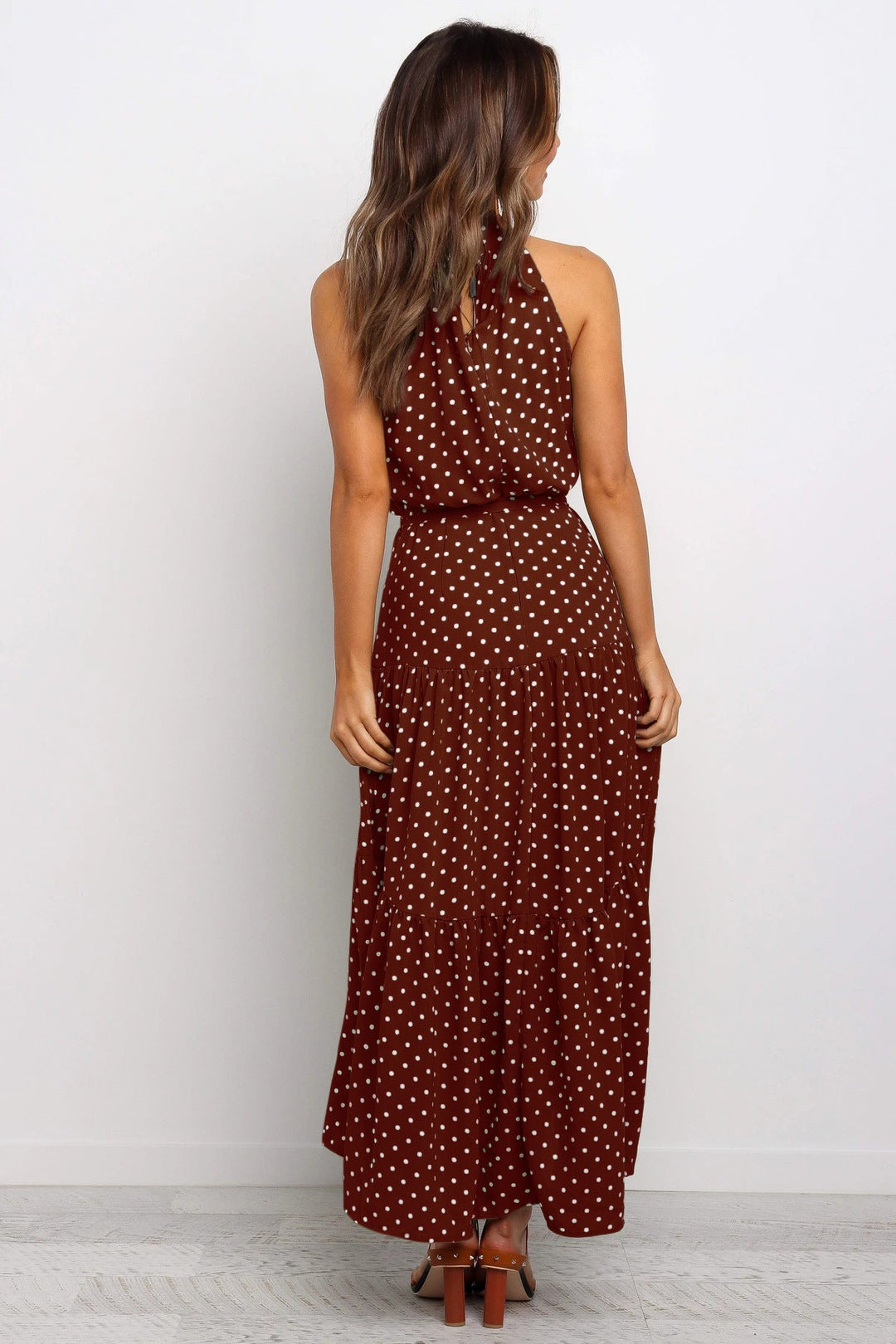 Elegante Midi Jurk met Stipjes en Halsband