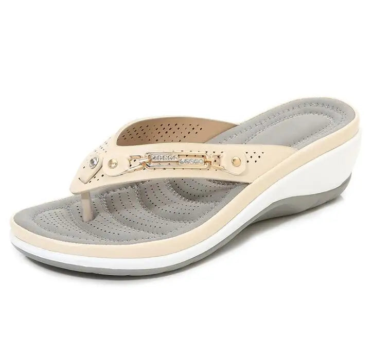 Elegante dames sandalen met hak en decoratieve details