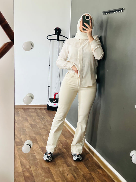 Cyra Flare Jeans | Elegantie en Comfort in Eén
