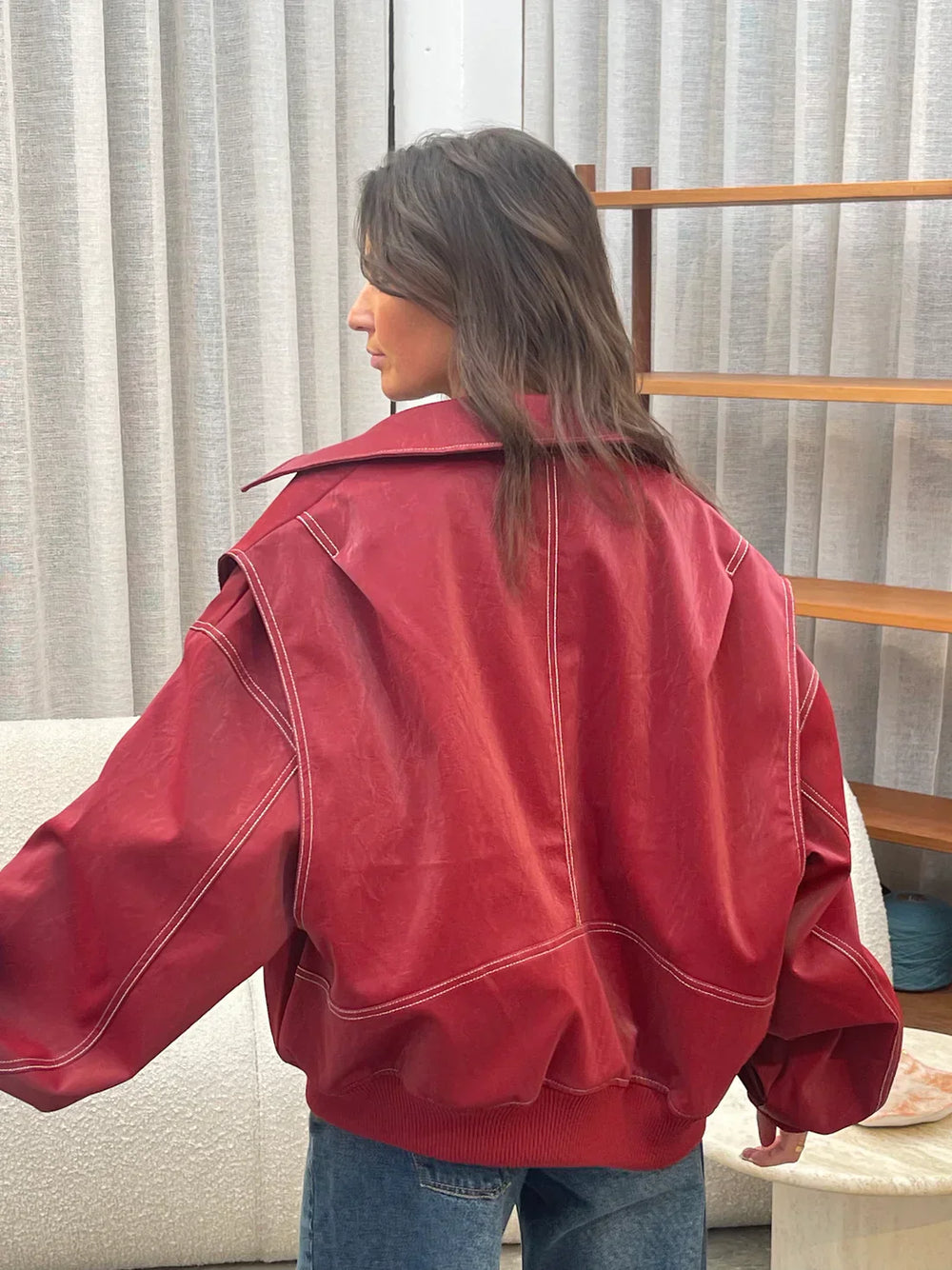 Oversized Leren Jas Dames – Trendy Semi-Leren Jacket met Rechte Pasvorm en Knoopsluiting