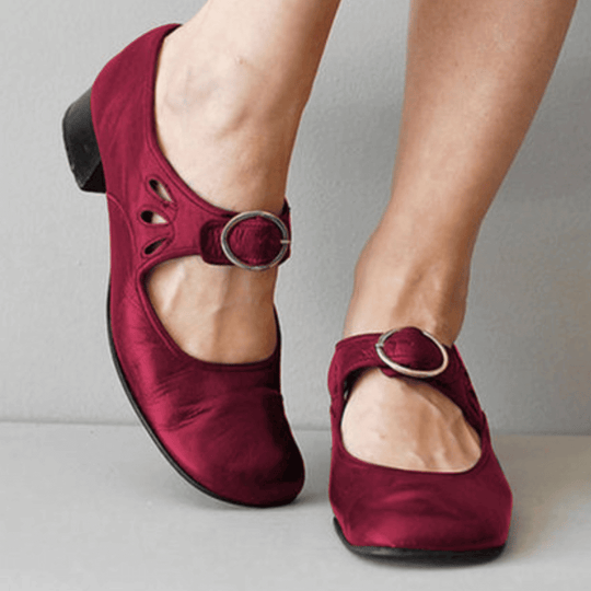 Jolanda - vintage leren ballerina schoenen met lage cubaanse hak