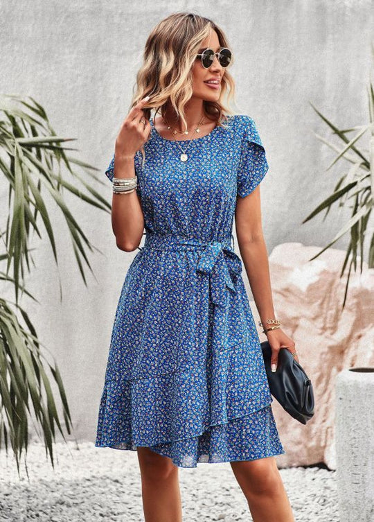 Elegante zomerjurk voor dames met tailleband