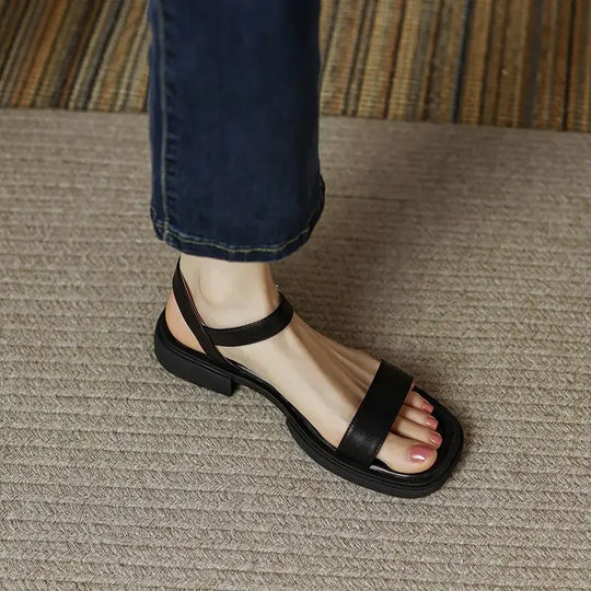Stijlvolle Dames Sandalen met Lage Hak en Band