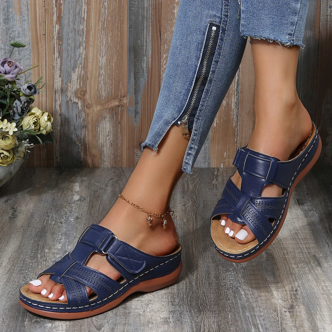 Comfortabele orthopedische dames sandalen met verstelbare banden