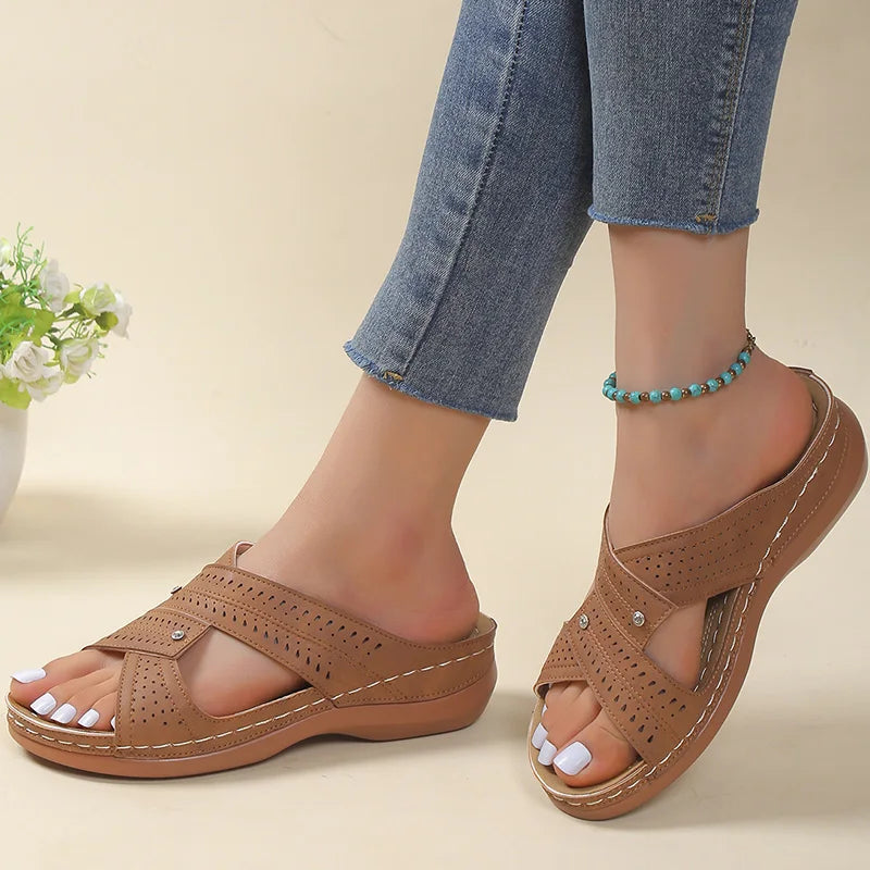 Dames Orthopedische Sandalen met Perforatie en Kruisende Bandjes