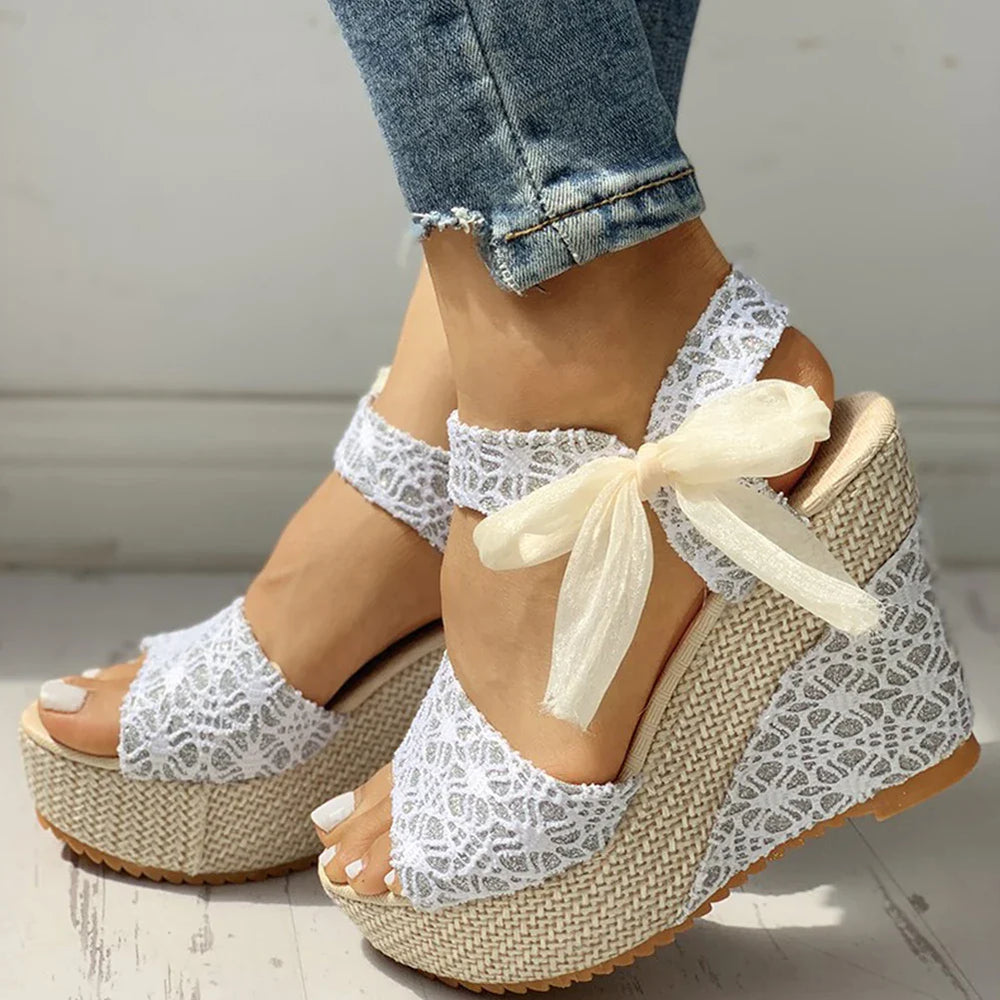 Dames Sandalen met Sleehak en Kant en Veters