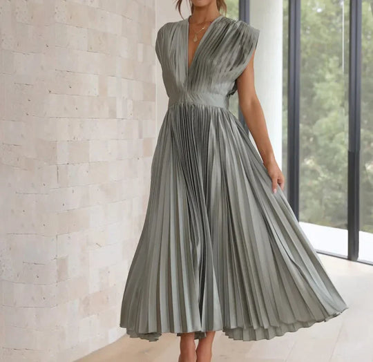 Elegante plissé maxi-jurk met diepe V-hals