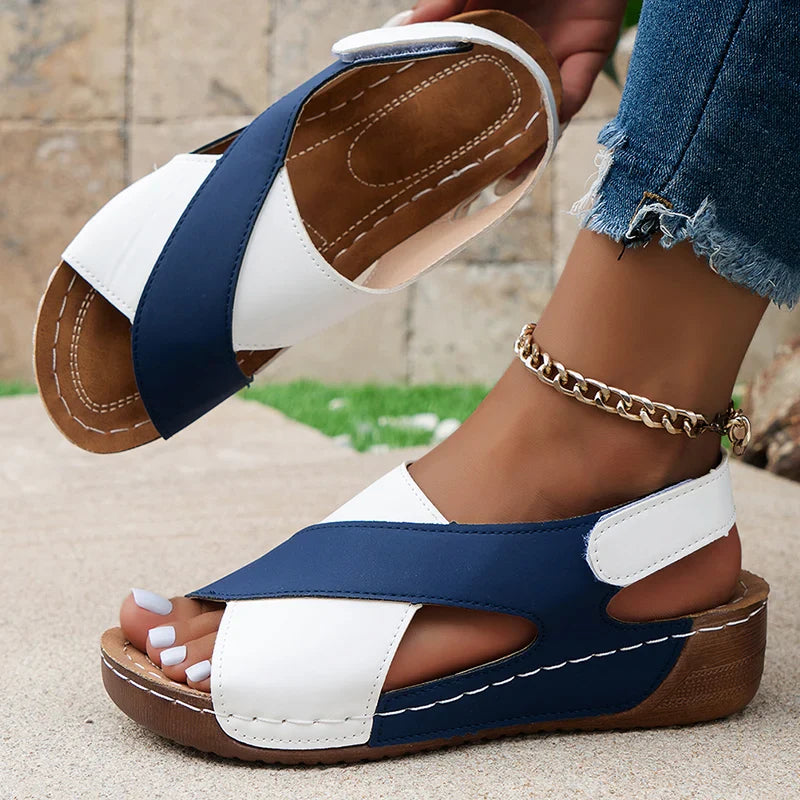 Dames Sandalen op Wedge met Kruisende Bandjes