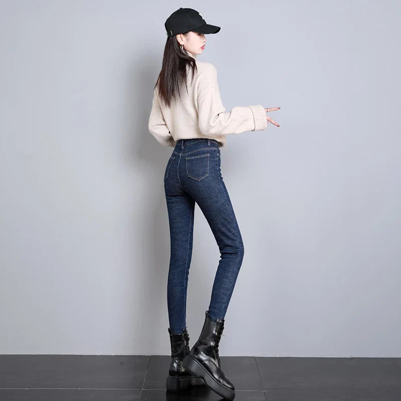 Dames verwarmde jeans voor de winter