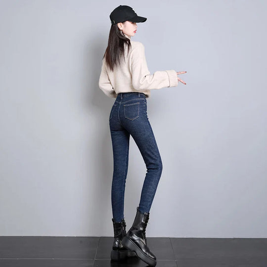 Dames verwarmde jeans voor de winter