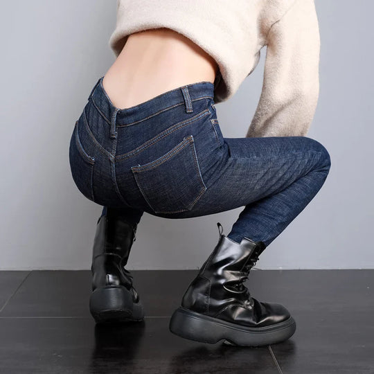 Dames verwarmde jeans voor de winter