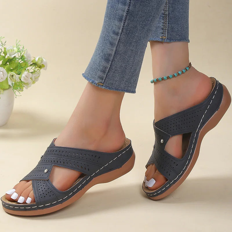 Dames Orthopedische Sandalen met Perforatie en Kruisende Bandjes