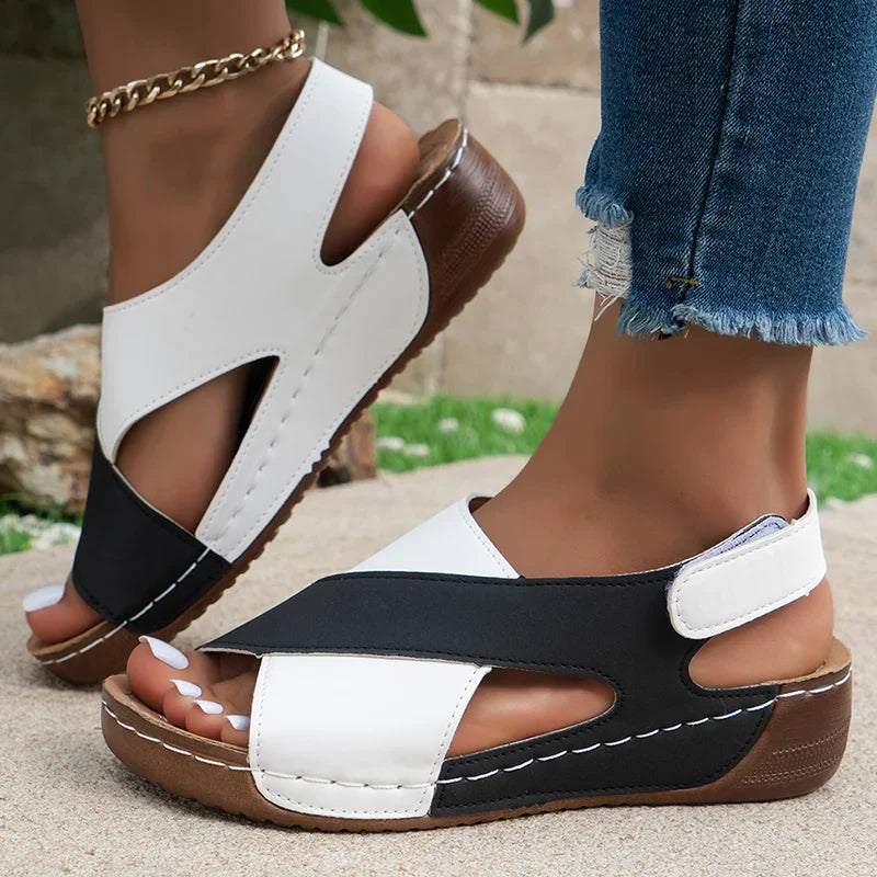 Dames Sandalen op Wedge met Kruisende Bandjes