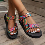 Kleurige dames sandalen in etnische stijl