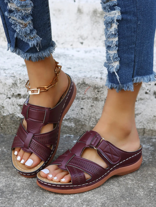 Comfortabele orthopedische dames sandalen met verstelbare banden