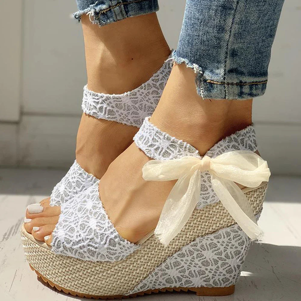 Dames Sandalen met Sleehak en Kant en Veters