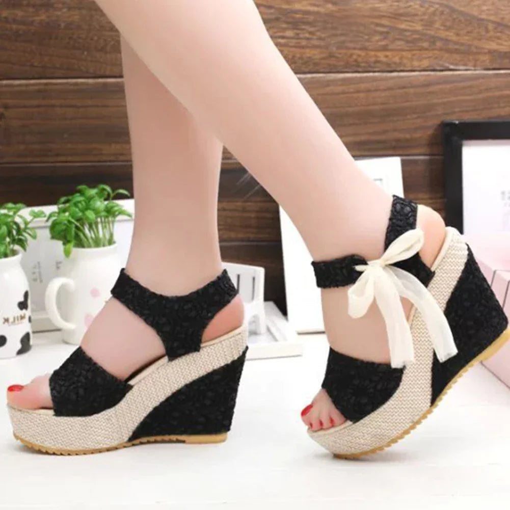 Dames Sandalen met Sleehak en Kant en Veters