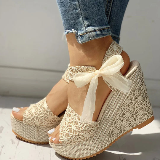 Dames Sandalen met Sleehak en Kant en Veters