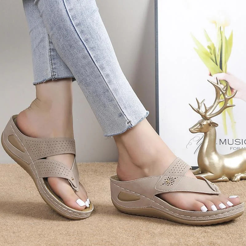 Dames Orthopedische Sandalen met Kruisende Bandjes en Perforatie