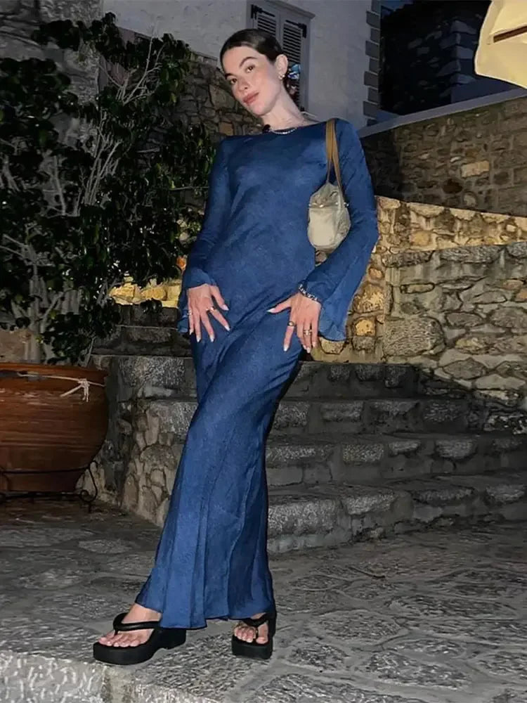 Elegante Lange Jurk met Uitlopende Mouwen