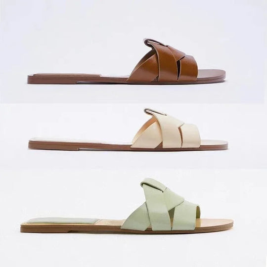 Stijlvolle dames sandalen met platte zool en kruisende banden
