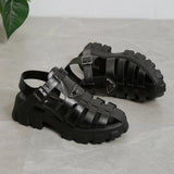 Dames gladiator sandalen op een dikke zool