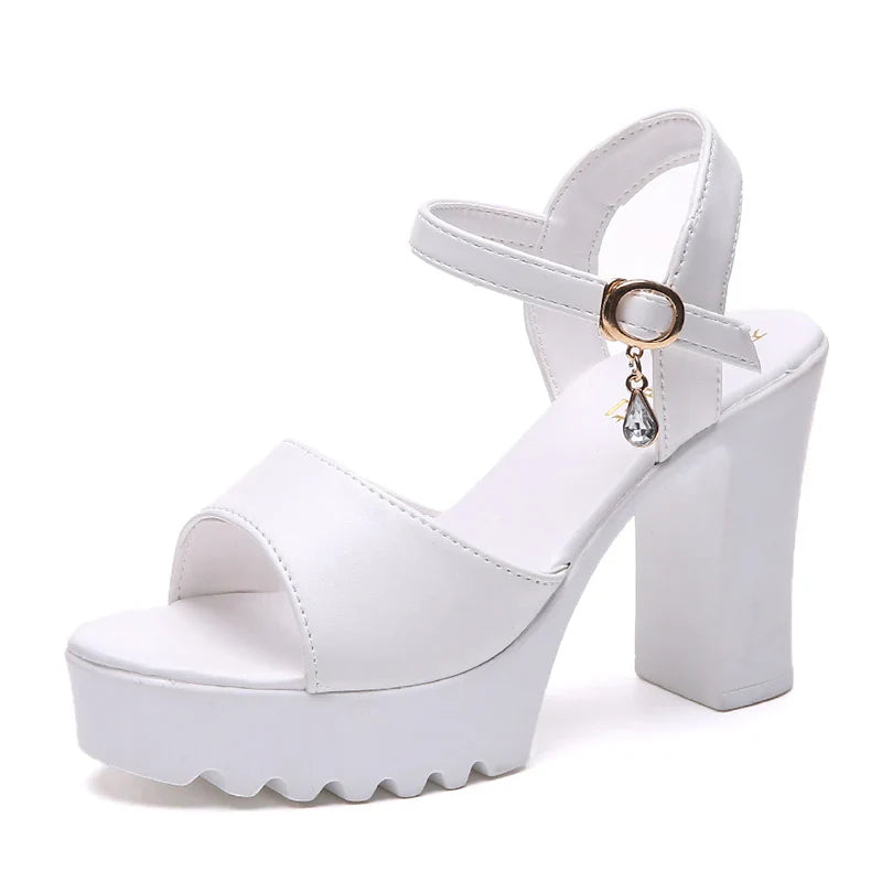 Elegante dames sandalen met hoge hak en decoratieve gesp