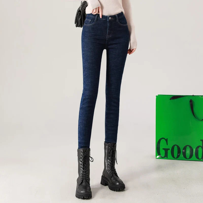 Dames verwarmde jeans voor de winter