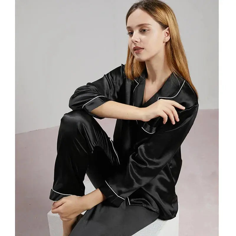 Amabel - Luxe Satijnen Afwerking Dames Pyjama's