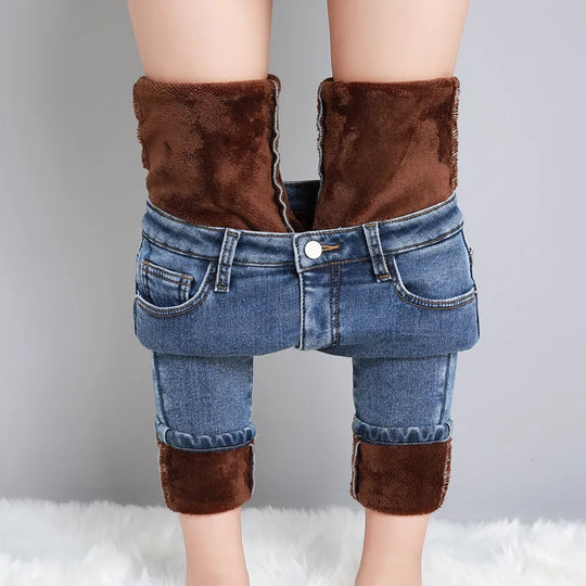 Dames verwarmde jeans voor de winter