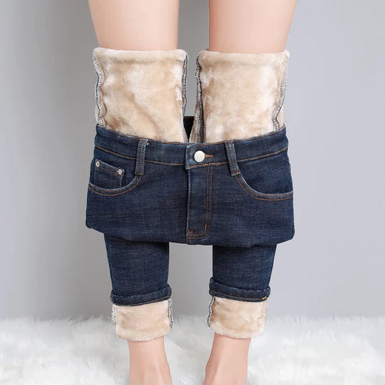 Dames verwarmde jeans voor de winter