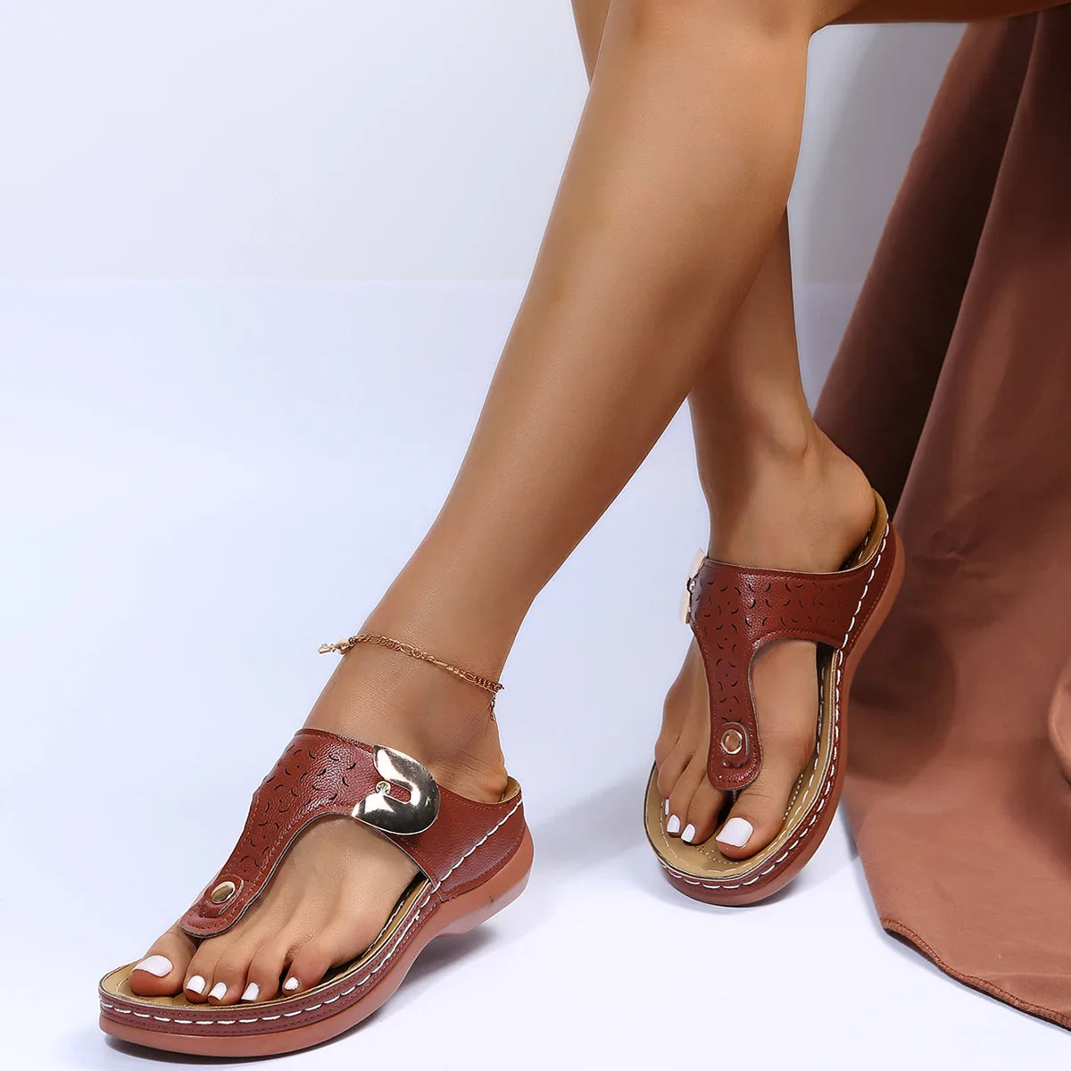Dames orthopedische sandalen met metallic afwerking