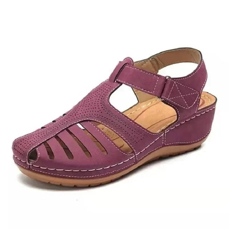 Dames orthopedische sandalen met geperforeerd leer