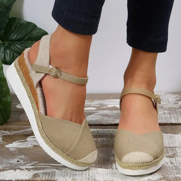 Dames sandalen op espadrille platform met bandje