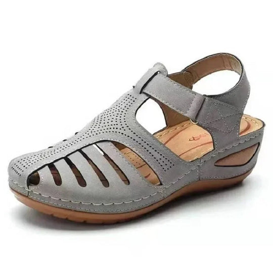 Dames orthopedische sandalen met geperforeerd leer