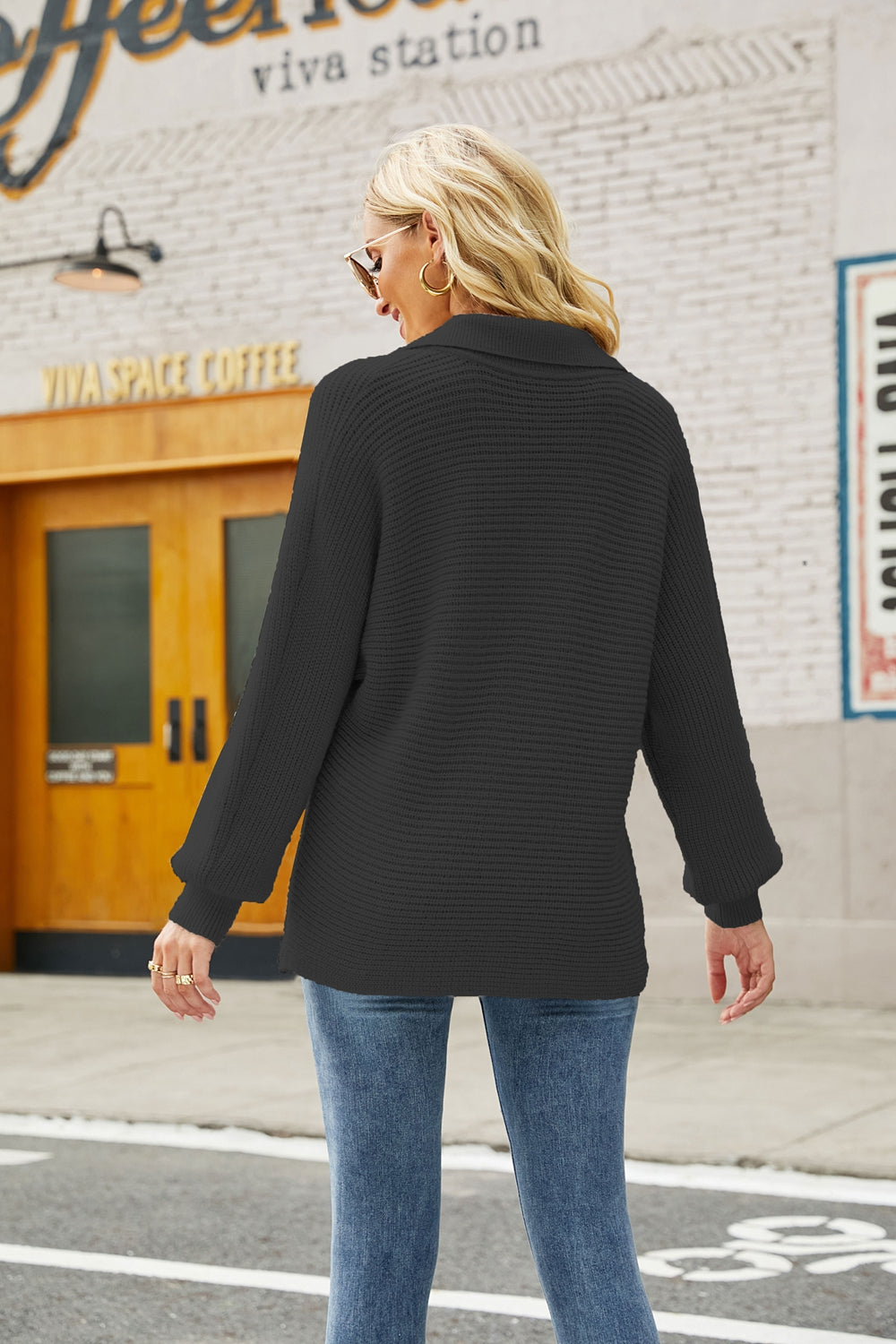 Horizontale Ribbel Johnny Kraag Trui | Lantaarnmouwen | Regular Fit